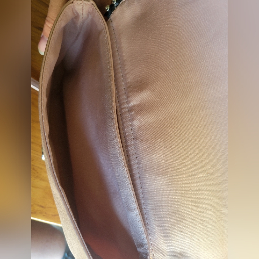 Pink purse - Picture 7 of 9